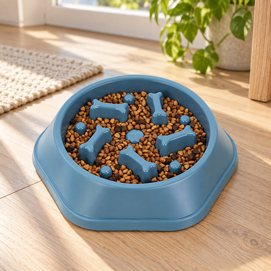 Nordicfall Slow Bowl in blue, slow feeder with kibble between the bone-shaped ridges